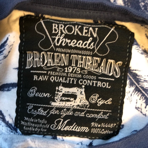 Broken Threads Feather Tee - Picture 4 of 4